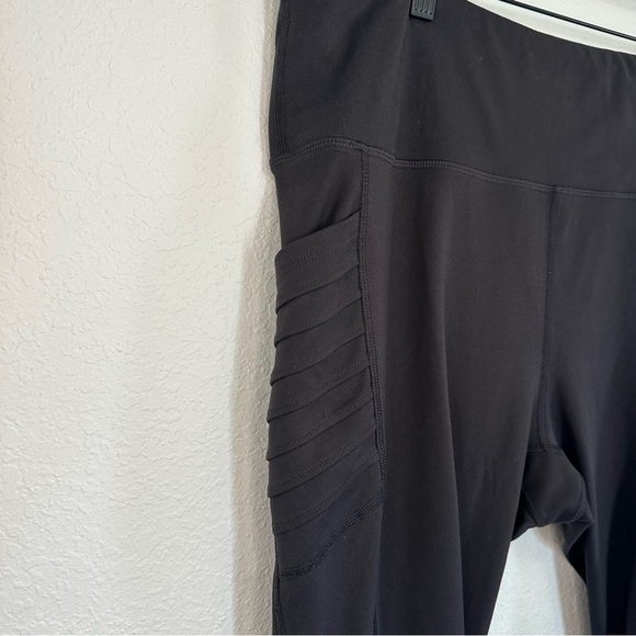 Mono B Dark Gray Moto Leggings - Size 1X - Picture 3 of 6